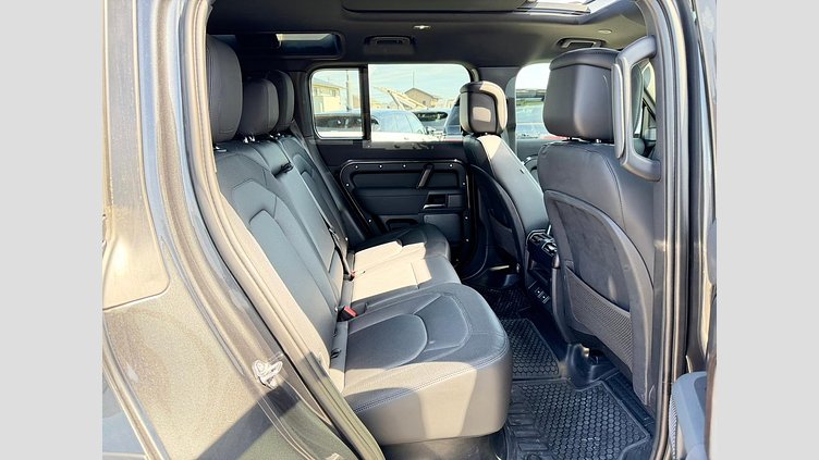 2022 認定中古車 Land Rover Defender 110 カルパチアングレイ D300 AWD（AT） X-DYNAMIC HSE