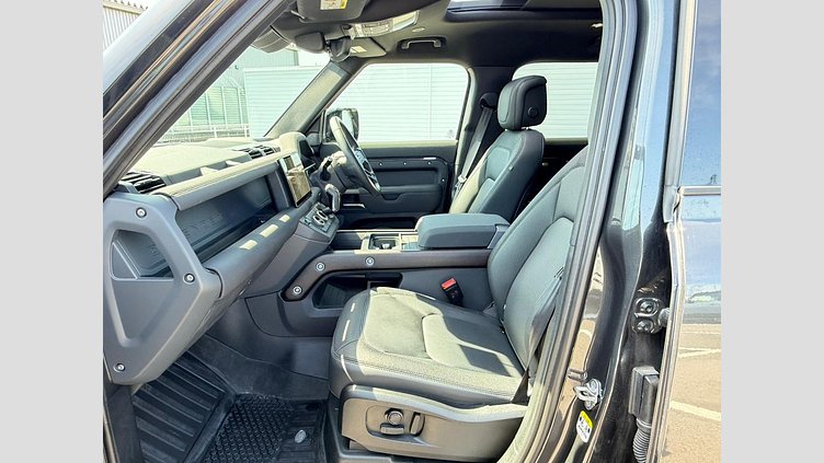2022 認定中古車 Land Rover Defender 110 カルパチアングレイ D300 AWD（AT） X-DYNAMIC HSE