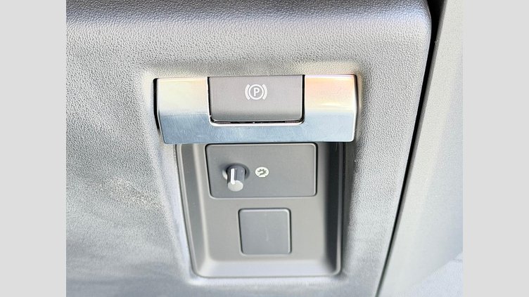 2022 認定中古車 Land Rover Defender 110 カルパチアングレイ D300 AWD（AT） X-DYNAMIC HSE