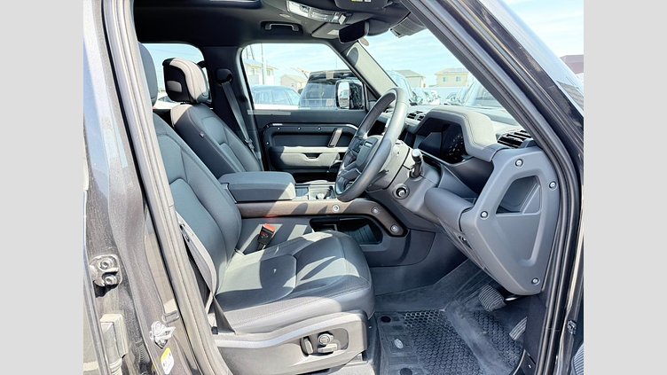 2022 認定中古車 Land Rover Defender 110 カルパチアングレイ D300 AWD（AT） X-DYNAMIC HSE