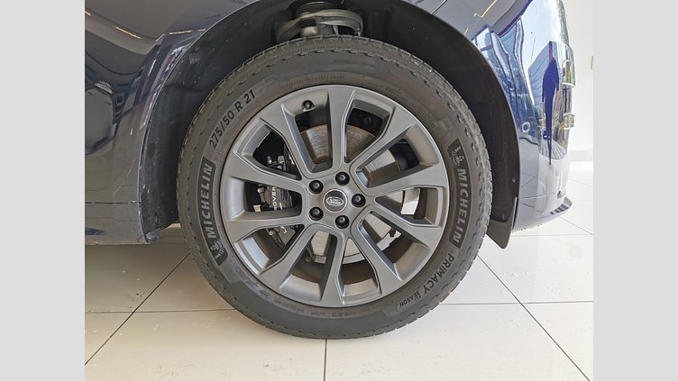 2023 認定中古車 Land Rover Range Rover Sport ポルトフィーノブルー 3.0リッター6気筒300PSターボチャージドディーゼルMHEV（オートマチック） DYNAMIC SE