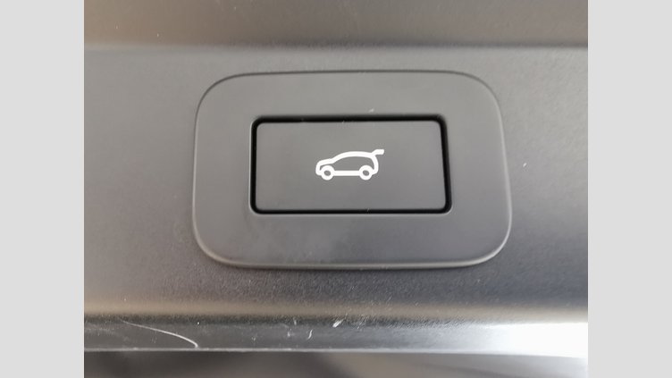 2023 認定中古車 Land Rover Range Rover Sport ポルトフィーノブルー 3.0リッター6気筒300PSターボチャージドディーゼルMHEV（オートマチック） DYNAMIC SE