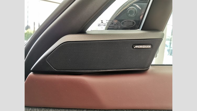 2023 認定中古車 Land Rover Range Rover Sport ポルトフィーノブルー 3.0リッター6気筒300PSターボチャージドディーゼルMHEV（オートマチック） DYNAMIC SE