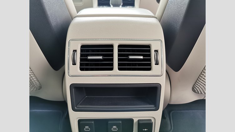 2023 認定中古車 Jaguar F-Pace カルパチアングレイ P400e AWD AUTOMATIC PHEV R-DYNAMIC HSE