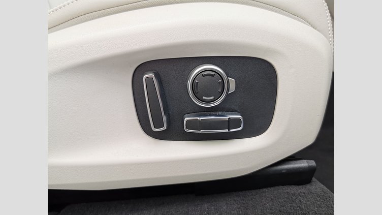 2023 認定中古車 Jaguar F-Pace カルパチアングレイ P400e AWD AUTOMATIC PHEV R-DYNAMIC HSE