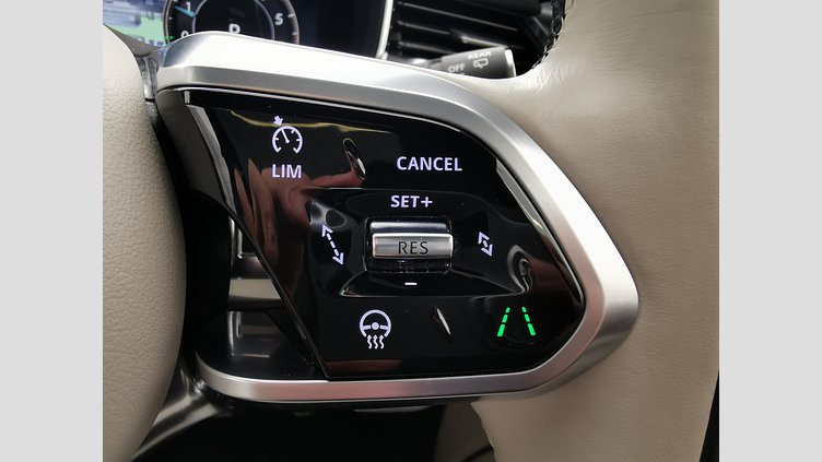 2023 認定中古車 Jaguar F-Pace カルパチアングレイ P400e AWD AUTOMATIC PHEV R-DYNAMIC HSE