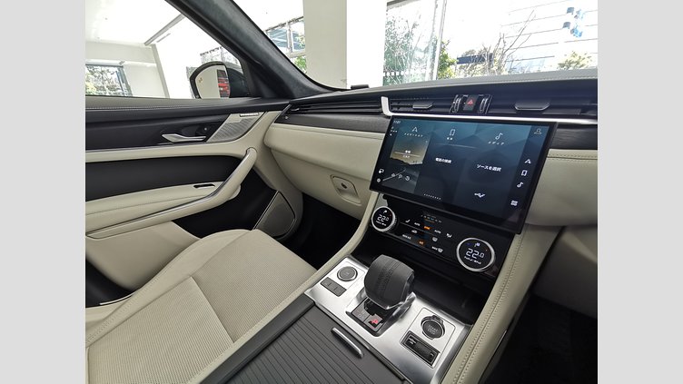 2023 認定中古車 Jaguar F-Pace カルパチアングレイ P400e AWD AUTOMATIC PHEV R-DYNAMIC HSE