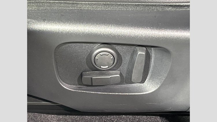 2019 認定中古車 Land Rover Discovery Sport サントリーニブラック D180 AWD（オートマチック） 標準ホイールベース ディスカバリー スポーツ S