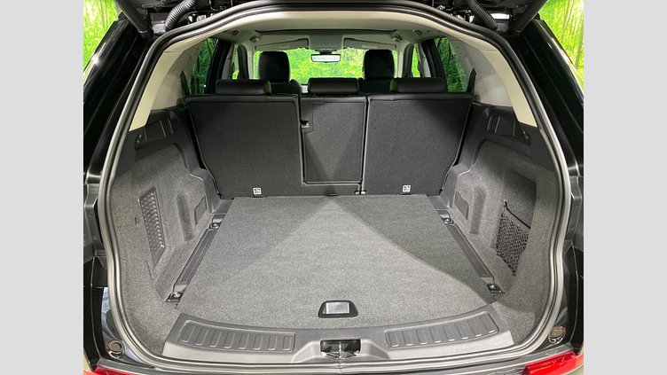 2019 認定中古車 Land Rover Discovery Sport サントリーニブラック D180 AWD（オートマチック） 標準ホイールベース ディスカバリー スポーツ S