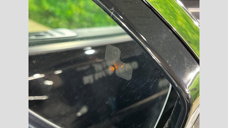 2019 認定中古車 Land Rover Discovery Sport サントリーニブラック D180 AWD（オートマチック） 標準ホイールベース ディスカバリー スポーツ S