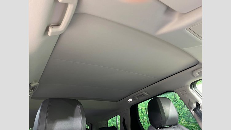 2019 認定中古車 Land Rover Discovery Sport サントリーニブラック D180 AWD（オートマチック） 標準ホイールベース ディスカバリー スポーツ S