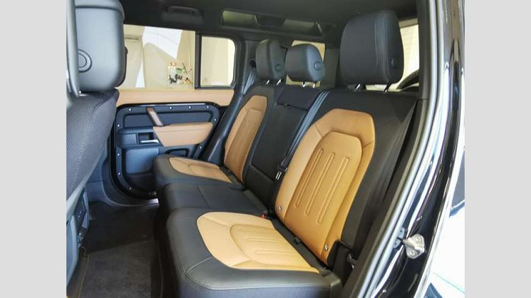 2023 認定中古車 Land Rover Defender 110 サントリーニブラック D300 AWD（AT） X