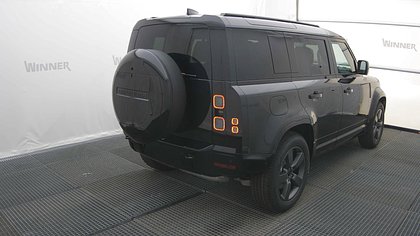 Defender 110 3