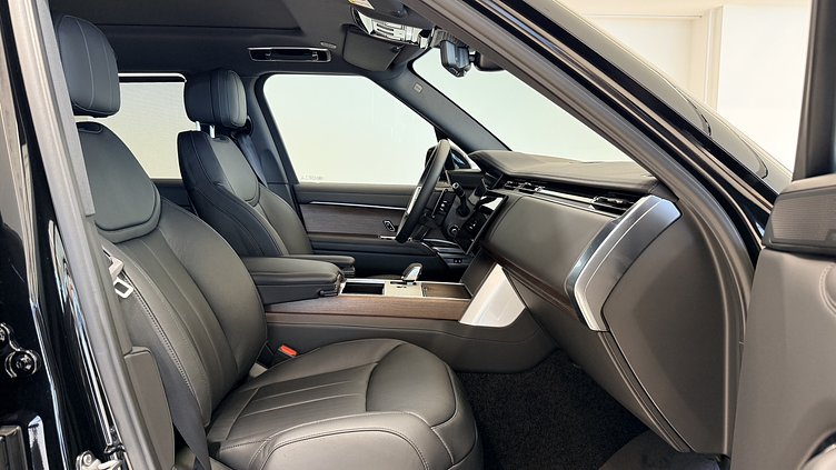 2025 認證中古車 Land Rover Range Rover (1AG) Santorini Black 聖托里尼黑 P400 汽油 (輕油電混合) 長軸距7人座 HSE