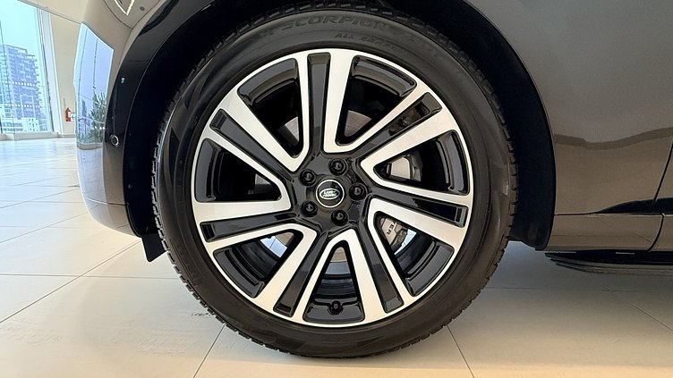 2025 認證中古車 Land Rover Range Rover (1AG) Santorini Black 聖托里尼黑 P400 汽油 (輕油電混合) 長軸距7人座 HSE