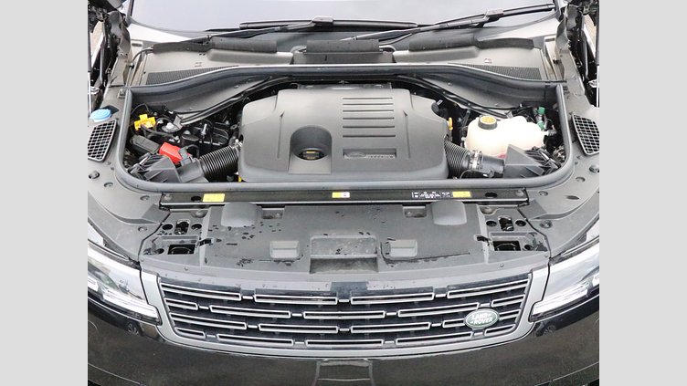 2024 認定中古車 Land Rover Range Rover Sport サントリーニブラック P550eプラグインハイブリッド（ガソリン） スタンダードホイールベース Dynamic SE