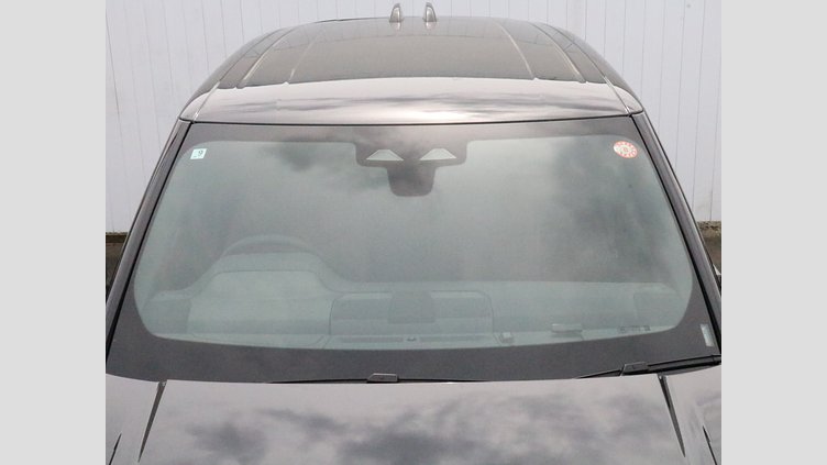 2024 認定中古車 Land Rover Range Rover Sport サントリーニブラック P550eプラグインハイブリッド（ガソリン） スタンダードホイールベース Dynamic SE