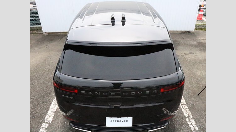 2024 認定中古車 Land Rover Range Rover Sport サントリーニブラック P550eプラグインハイブリッド（ガソリン） スタンダードホイールベース Dynamic SE