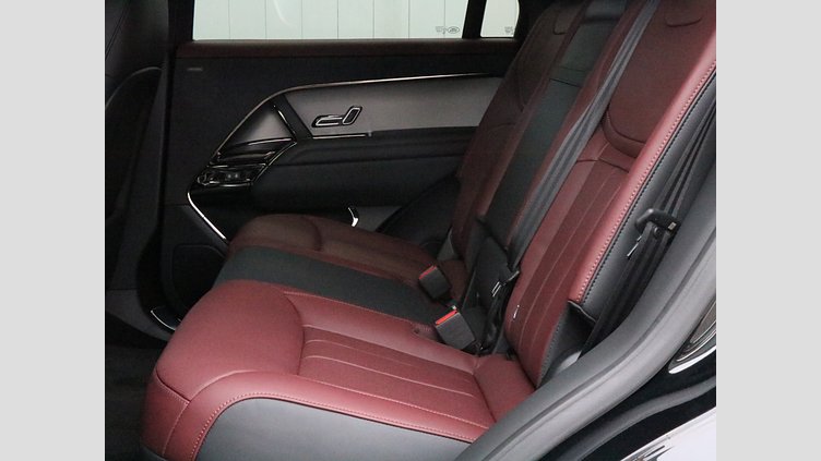 2024 認定中古車 Land Rover Range Rover Sport サントリーニブラック P550eプラグインハイブリッド（ガソリン） スタンダードホイールベース Dynamic SE