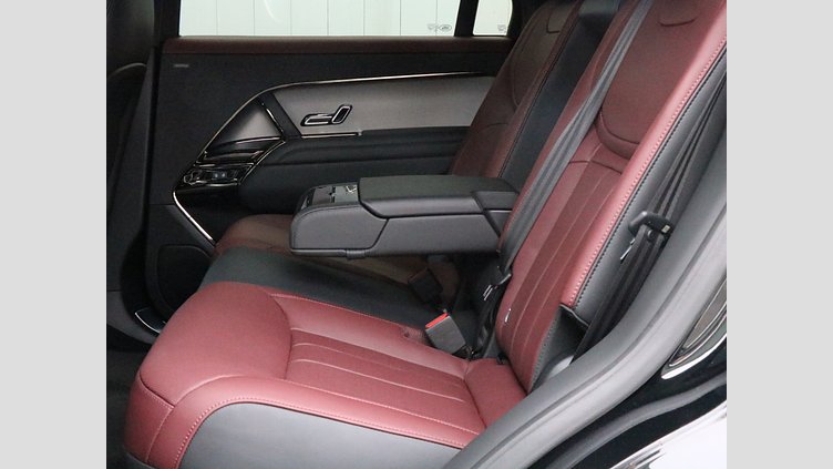 2024 認定中古車 Land Rover Range Rover Sport サントリーニブラック P550eプラグインハイブリッド（ガソリン） スタンダードホイールベース Dynamic SE