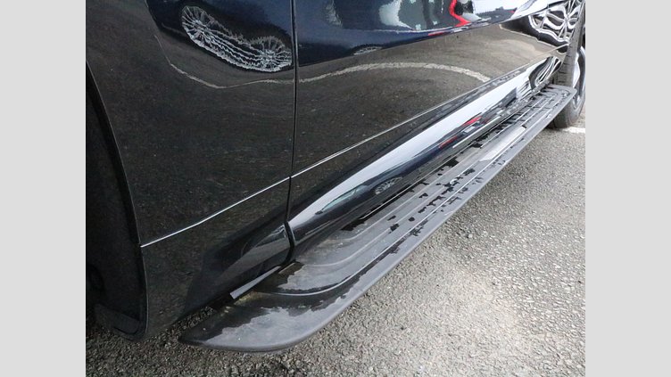 2024 認定中古車 Land Rover Range Rover Sport サントリーニブラック P550eプラグインハイブリッド（ガソリン） スタンダードホイールベース Dynamic SE