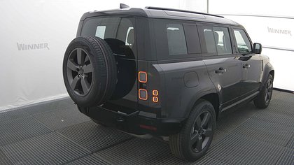 Defender 110 3