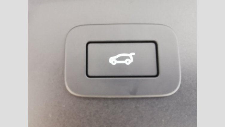 2024 認定中古車 Land Rover Range Rover Velar サントリーニブラック D200マイルドハイブリッド（ディーゼル） スタンダードホイールベース Dynamic SE