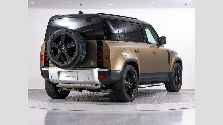 2021 認定中古車 Land Rover Defender 110 ゴンドワナストーン P300 AWD（AT） SE