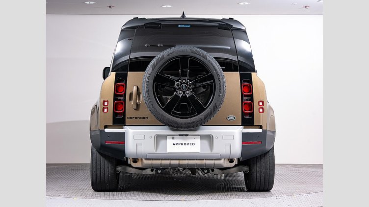 2021 認定中古車 Land Rover Defender 110 ゴンドワナストーン P300 AWD（AT） SE