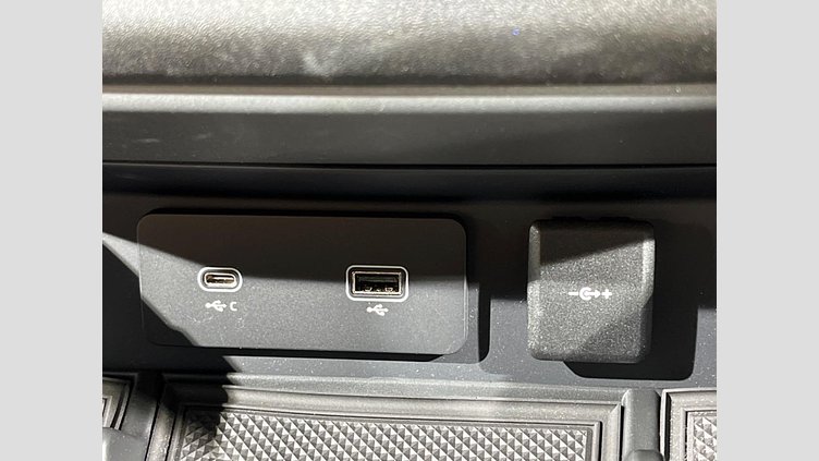 2023 認定中古車 Land Rover Defender 110 カルパチアングレイ D300 AWD（AT） X-DYNAMIC HSE