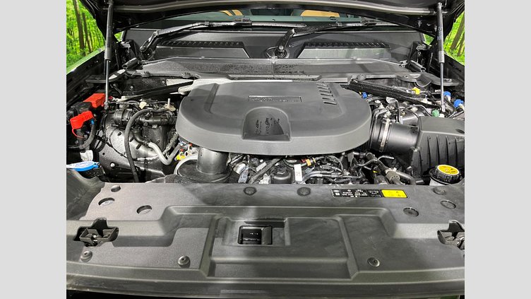 2023 認定中古車 Land Rover Defender 110 カルパチアングレイ D300 AWD（AT） X-DYNAMIC HSE