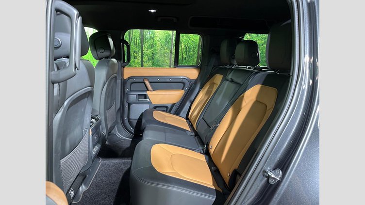 2023 認定中古車 Land Rover Defender 110 カルパチアングレイ D300 AWD（AT） X-DYNAMIC HSE