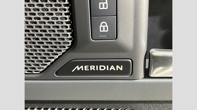 2023 認定中古車 Land Rover Defender 110 カルパチアングレイ D300 AWD（AT） X-DYNAMIC HSE