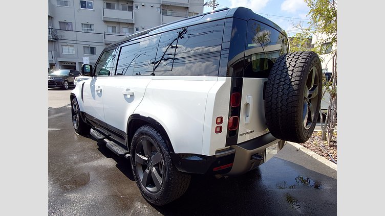 2023 認定中古車 Land Rover Defender 110 フジホワイト D300 AWD（AT） X-DYNAMIC HSE