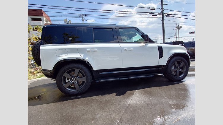 2023 認定中古車 Land Rover Defender 110 フジホワイト D300 AWD（AT） X-DYNAMIC HSE