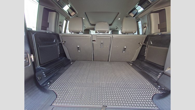 2023 認定中古車 Land Rover Defender 110 フジホワイト D300 AWD（AT） X-DYNAMIC HSE