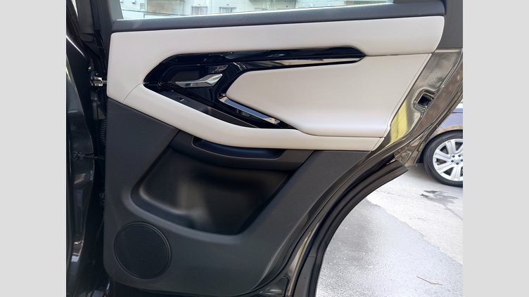 2023 認定中古車 Land Rover Range Rover Evoque カルパチアングレイ D200マイルドハイブリッド（ディーゼル） スタンダードホイールベース S