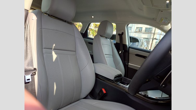 2023 認定中古車 Land Rover Range Rover Evoque カルパチアングレイ D200マイルドハイブリッド（ディーゼル） スタンダードホイールベース S