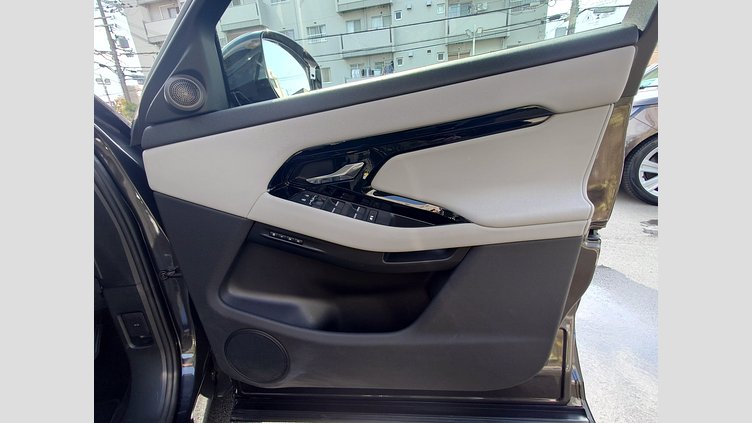 2023 認定中古車 Land Rover Range Rover Evoque カルパチアングレイ D200マイルドハイブリッド（ディーゼル） スタンダードホイールベース S