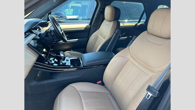 2023 認定中古車 Land Rover Range Rover Sport フジホワイト 3.0リッター6気筒300PSターボチャージドディーゼルMHEV（オートマチック） AUTOBIOGRAPHY