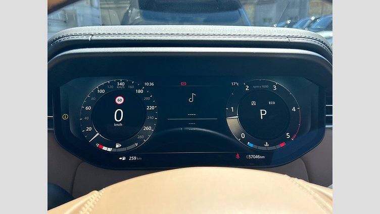 2023 認定中古車 Land Rover Range Rover Sport フジホワイト 3.0リッター6気筒300PSターボチャージドディーゼルMHEV（オートマチック） AUTOBIOGRAPHY