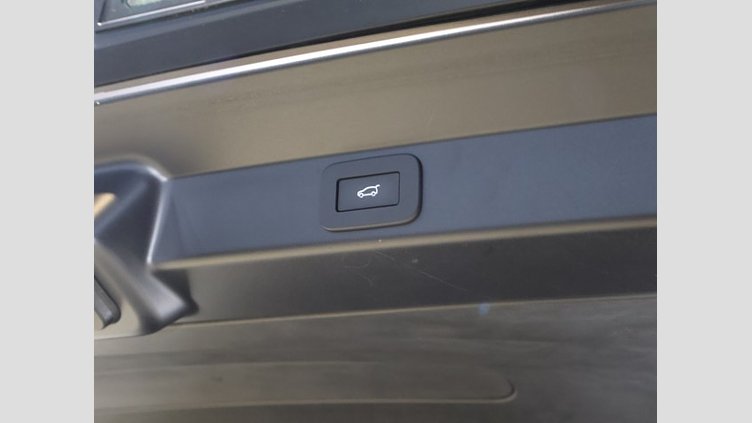 2024 認定中古車 Land Rover Range Rover Sport フラックスシルバー - グロスフィニッシュ P635マイルドハイブリッド スタンダードホイールベース SV EDITION ONE