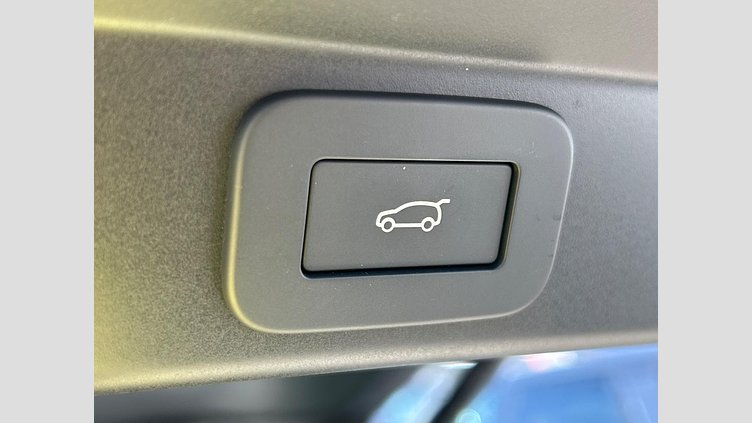 2023 認定中古車 Land Rover Range Rover Sport オストゥーニパールホワイト D300マイルドハイブリッド スタンダードホイールベース Dynamic SE