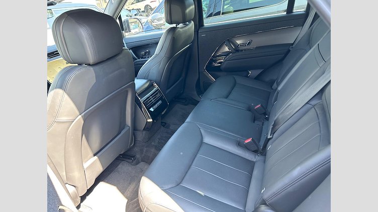2023 認定中古車 Land Rover Range Rover Sport オストゥーニパールホワイト D300マイルドハイブリッド スタンダードホイールベース Dynamic SE