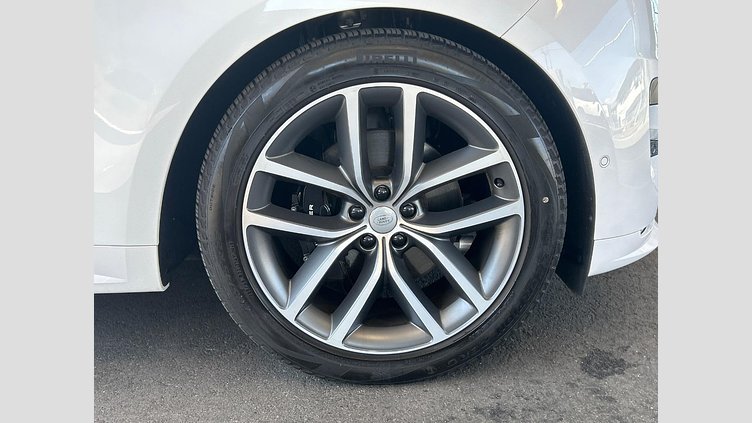 2023 認定中古車 Land Rover Range Rover Sport オストゥーニパールホワイト D300マイルドハイブリッド スタンダードホイールベース Dynamic SE