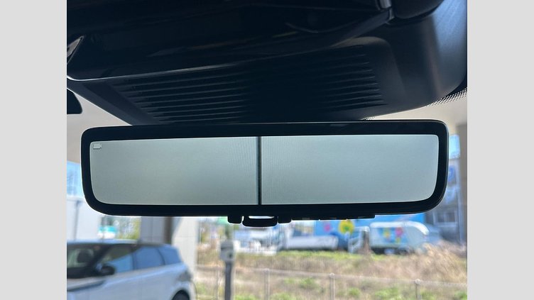 2023 認定中古車 Land Rover Range Rover Sport オストゥーニパールホワイト D300マイルドハイブリッド スタンダードホイールベース Dynamic SE