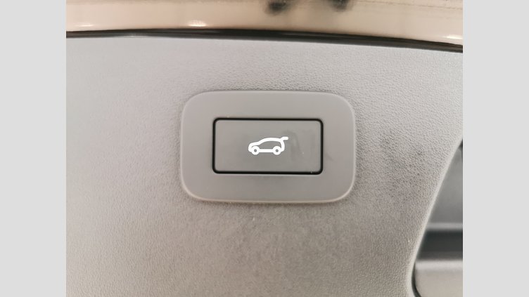 2024 認定中古車 Jaguar E-Pace サントリーニブラック P250（ガソリン） R-DYNAMIC HSE