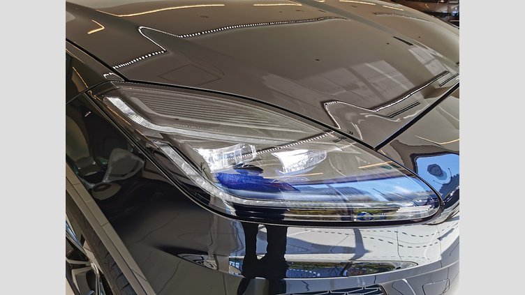 2024 認定中古車 Jaguar E-Pace サントリーニブラック P250（ガソリン） R-DYNAMIC HSE