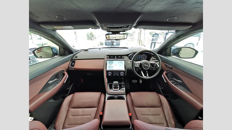 2024 認定中古車 Jaguar E-Pace サントリーニブラック P250（ガソリン） R-DYNAMIC HSE