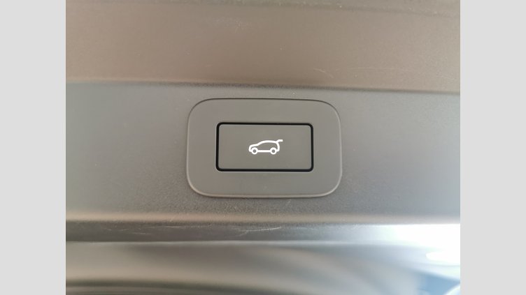 2024 認定中古車 Land Rover Range Rover Sport シャラントグレイ D300マイルドハイブリッド スタンダードホイールベース Dynamic HSE